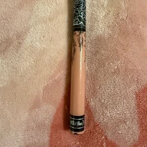 Kat Von D Everlasting Liquid Lipstick in Muñeca - Full Size
